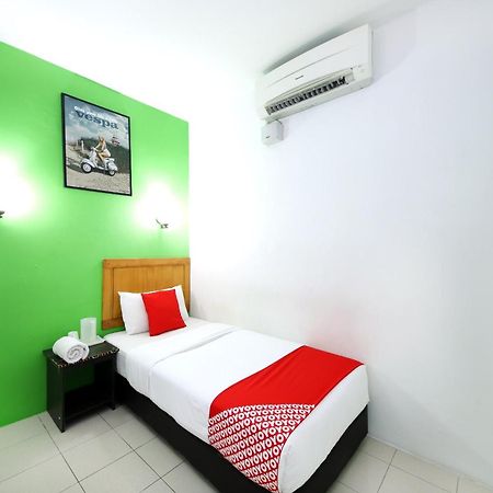 Super Oyo 502 Midah Inn Puchong Exterior foto
