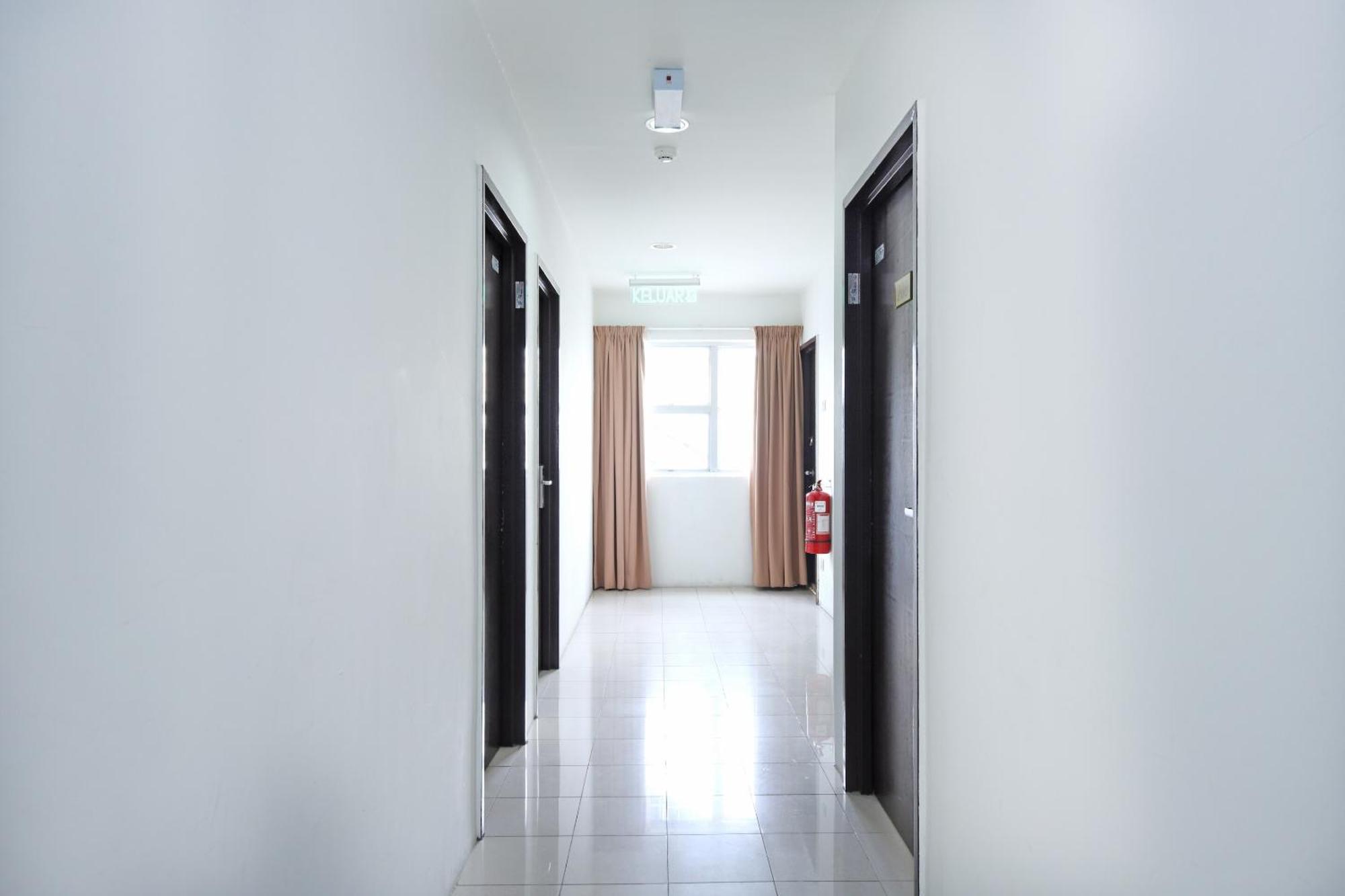 Super Oyo 502 Midah Inn Puchong Exterior foto